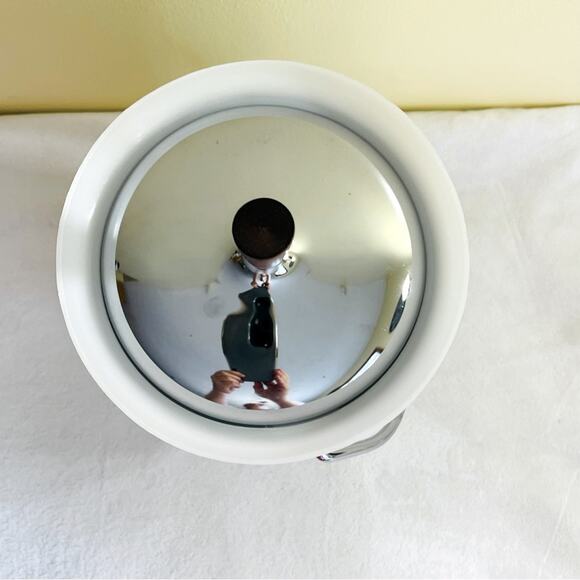 Vintage Kromex Mid Century Modern w/ Chrome Ice Bucket - Picture 5 of 8